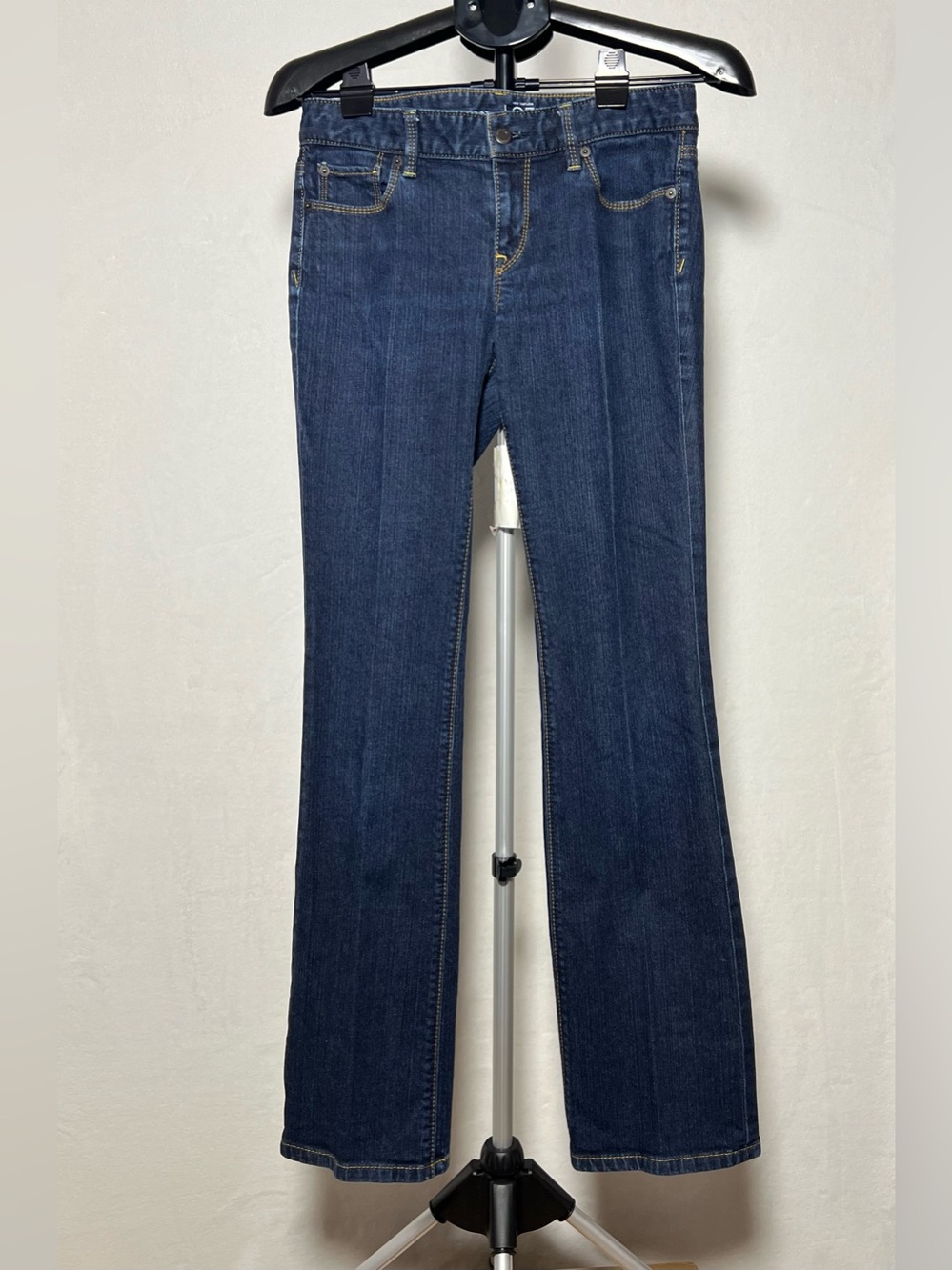 ANN TAYLOR LOFT Low Rise Boot Cut Denim Jeans - size 6